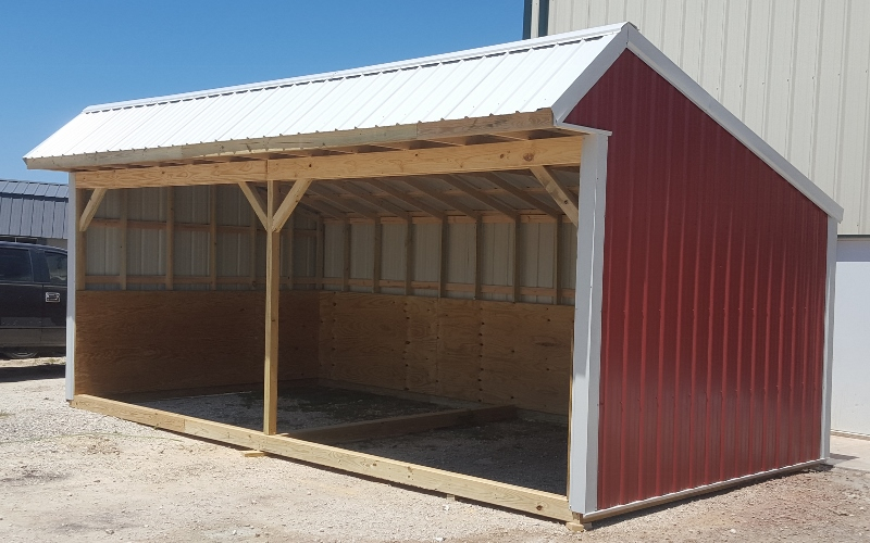 Wolf Valley Buildings Offers the Best Animal Shelters in Texas 🐾🏠